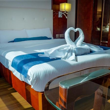 Отель Golden Tulip Headington Маскат Экстерьер фото